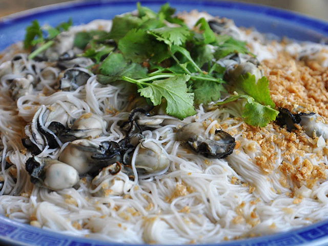 Salt-country oyster vermicelli
