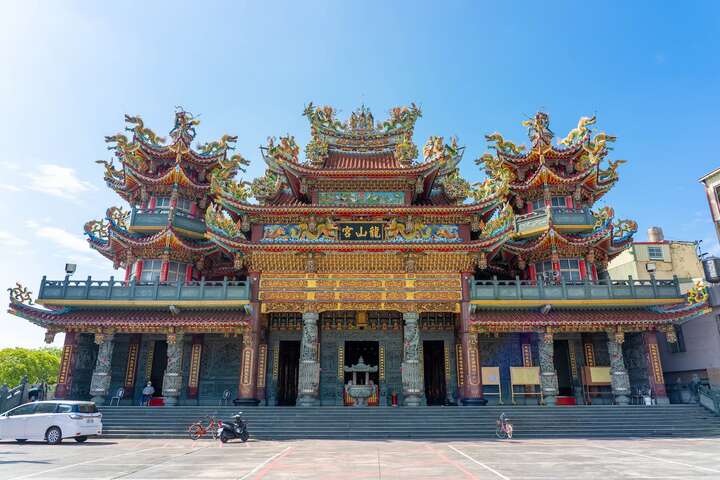 Longshan Temple