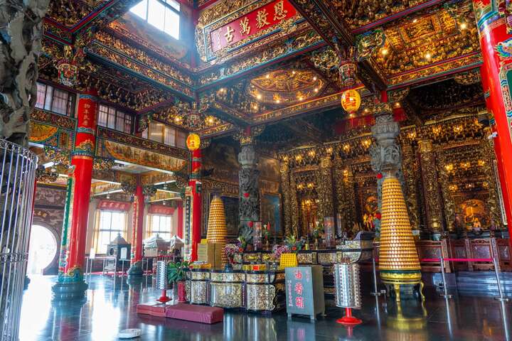 Longshan Temple