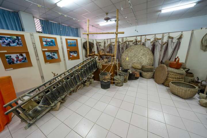 篤加聚落文物展覽館裡有很多舊器具，篤加如何從早期的漁業漸漸發展至今