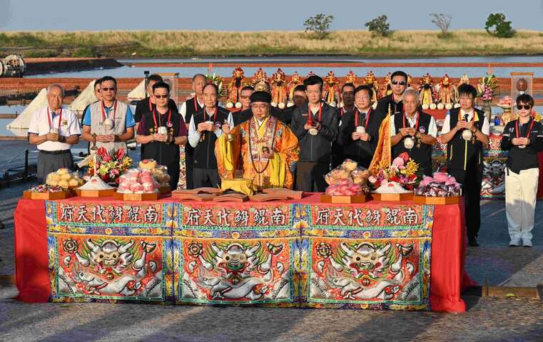 「請鹽」科儀，為平安鹽祭揭開序幕