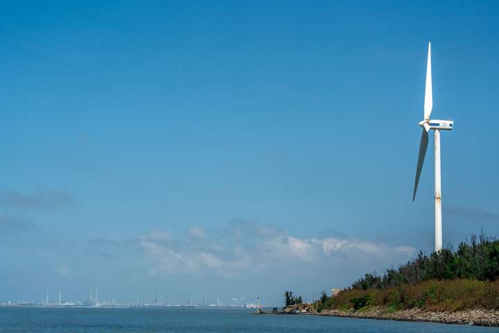 三條崙海水浴場風車