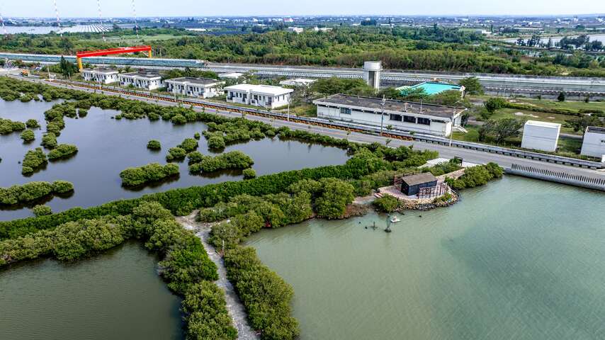 湖口濕地可由雲林縣口湖鄉雲143鄉道抵達