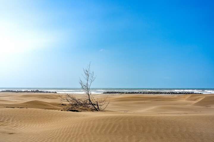 頂頭額沙洲是地質與氣候作用下的天然奇觀