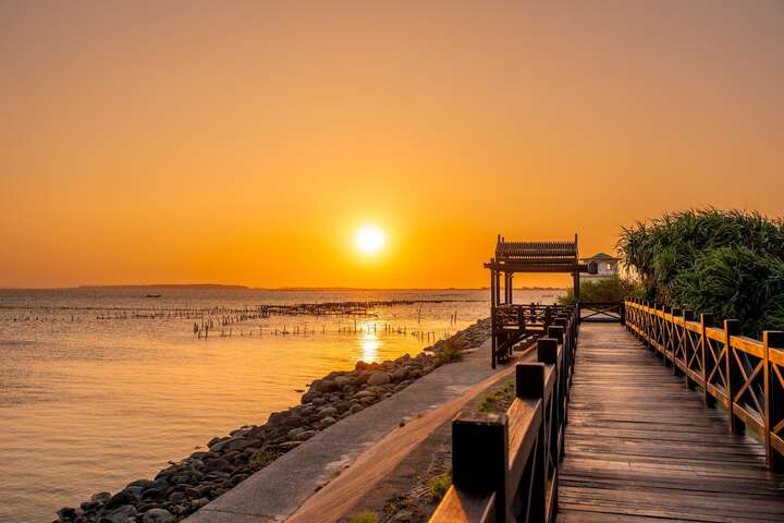 七股潟湖旁步道