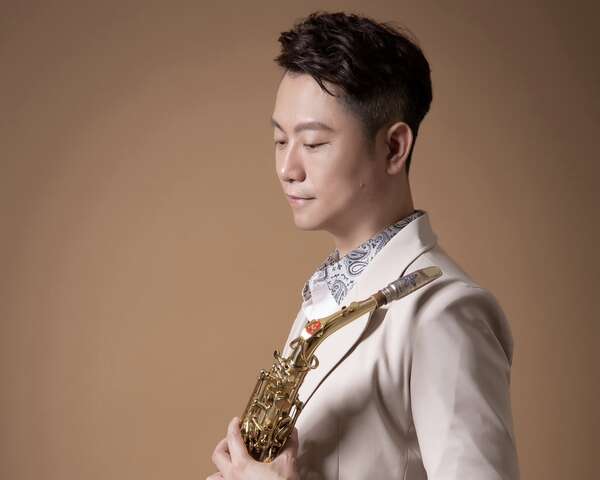 黃文龍老師演奏