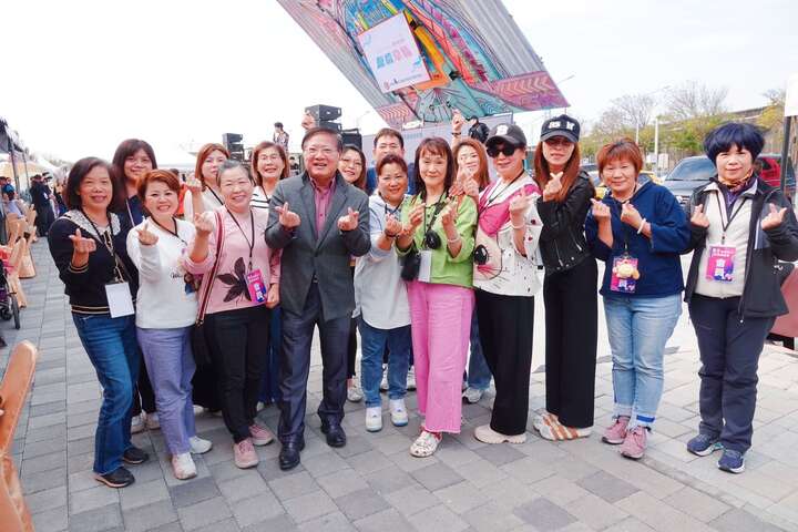 「鹽味餐桌」貴賓合影留念